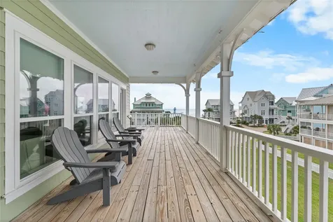3830 Wentletrap Galveston TX 77554