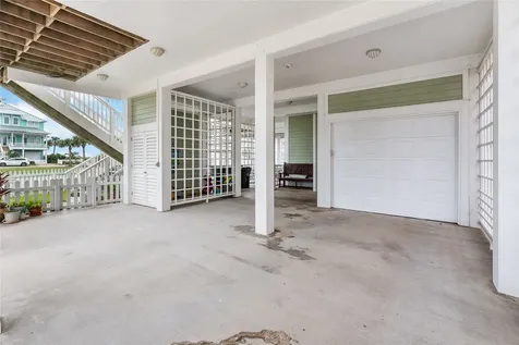3830 Wentletrap Galveston TX 77554