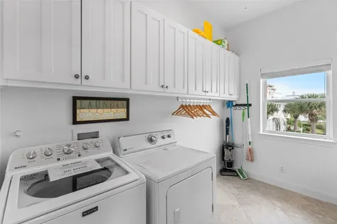 3830 Wentletrap Galveston TX 77554