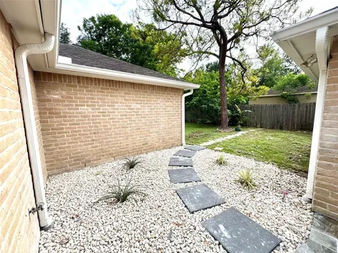 14307 Piping Rock Houston TX 77077