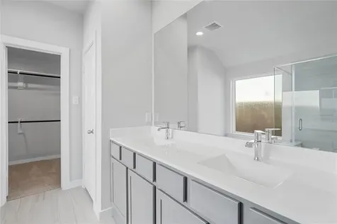 1715 Pecan Woods Conroe TX 77301