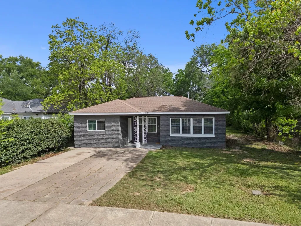1614 Palmwood Drive Pasadena TX 77502