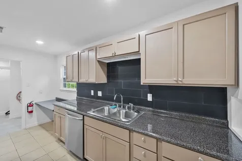 1614 Palmwood Drive Pasadena TX 77502