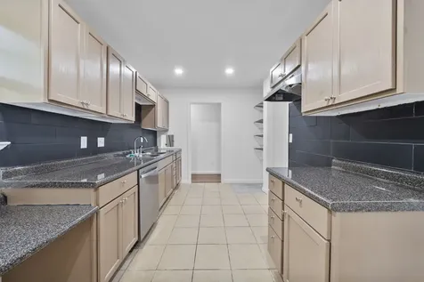 1614 Palmwood Drive Pasadena TX 77502