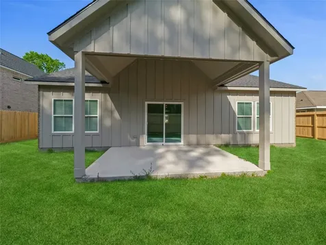 810 S Colbert Street Dayton TX 77535