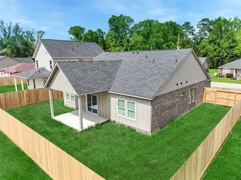810 S Colbert Street Dayton TX 77535