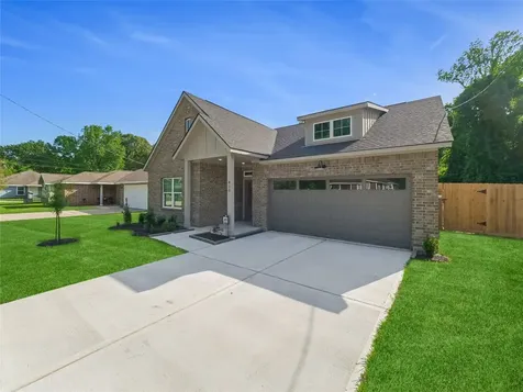 810 S Colbert Street Dayton TX 77535