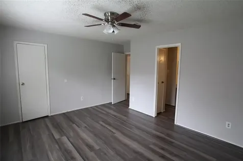 5422 Farley Drive B Houston TX 77032