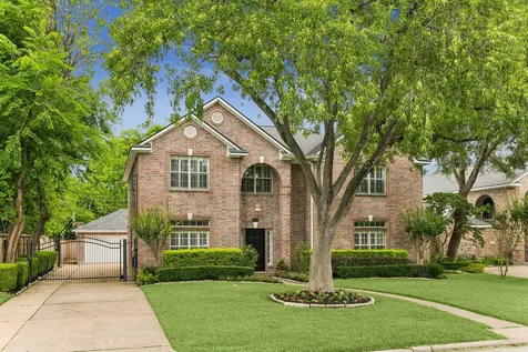 816 Anderson Street Bellaire TX 77401