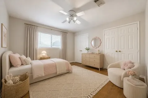 816 Anderson Street Bellaire TX 77401