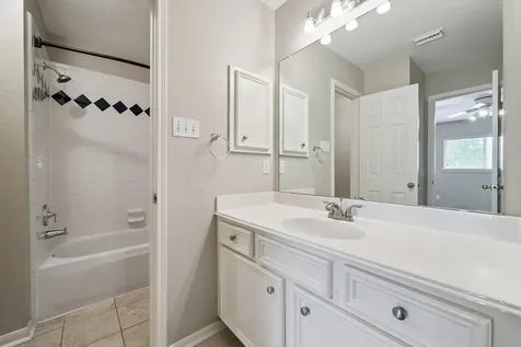 816 Anderson Street Bellaire TX 77401