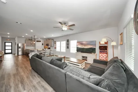 2518 Elliot Canyon Lane Crosby TX 77532