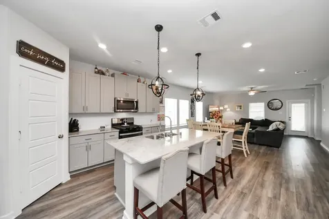 2518 Elliot Canyon Lane Crosby TX 77532