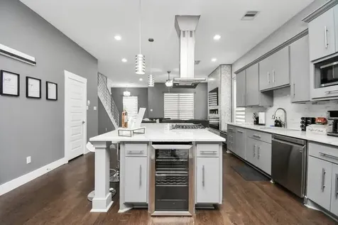 7513 Knox Street Houston TX 77088