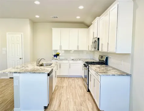 934 Golden Willow Lane Conroe TX 77304