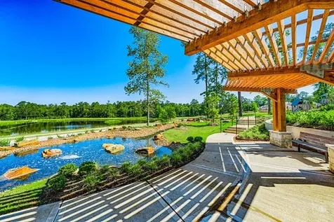 934 Golden Willow Lane Conroe TX 77304
