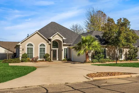 98 Victoria Drive W Montgomery TX 77356