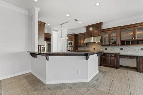 98 Victoria Drive W Montgomery TX 77356