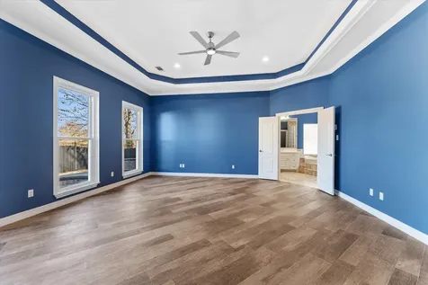 98 Victoria Drive W Montgomery TX 77356