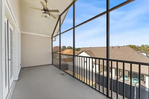 98 Victoria Drive W Montgomery TX 77356