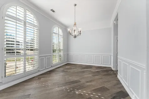 98 Victoria Drive W Montgomery TX 77356