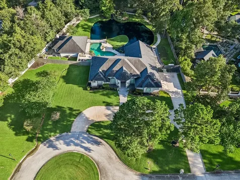 11 Turtle Cove Court Kingwood TX 77346