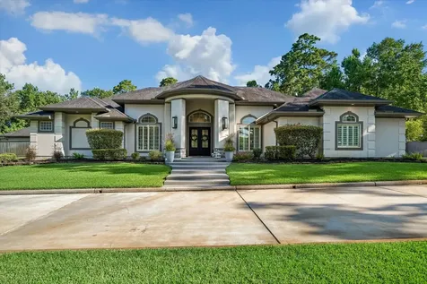 11 Turtle Cove Court Kingwood TX 77346