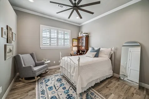 11 Turtle Cove Court Kingwood TX 77346