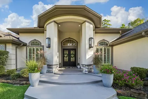 11 Turtle Cove Court Kingwood TX 77346