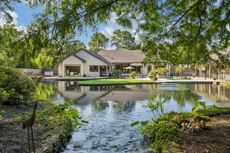 11 Turtle Cove Court Kingwood TX 77346