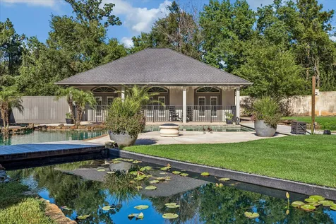 11 Turtle Cove Court Kingwood TX 77346