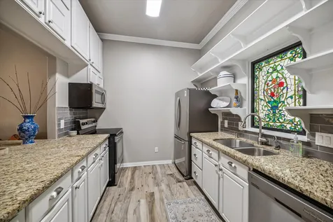 11 Turtle Cove Court Kingwood TX 77346