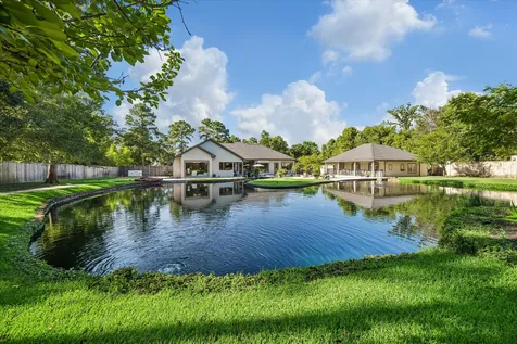 11 Turtle Cove Court Kingwood TX 77346