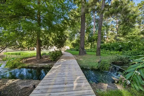 11 Turtle Cove Court Kingwood TX 77346