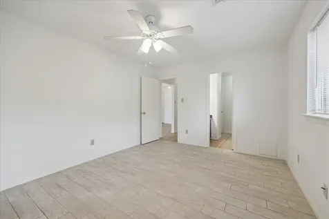 2723 N Brompton Drive Pearland TX 77584