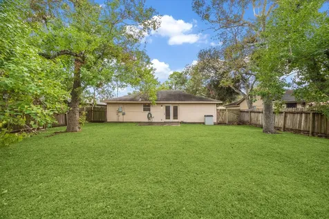 2723 N Brompton Drive Pearland TX 77584