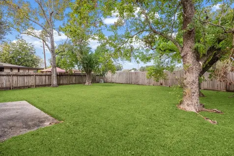 2723 N Brompton Drive Pearland TX 77584