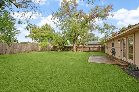2723 N Brompton Drive Pearland TX 77584