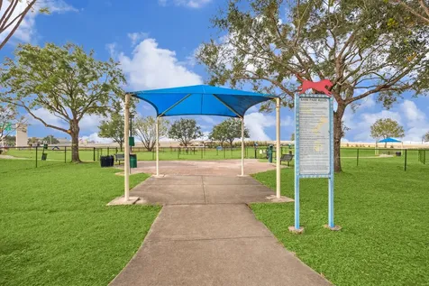 2723 N Brompton Drive Pearland TX 77584