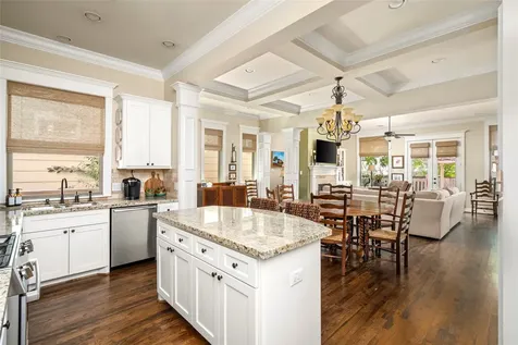 412 W 25th Street Houston TX 77008