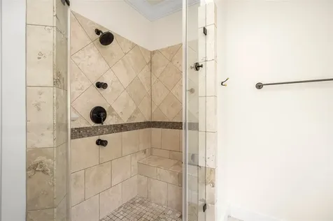 412 W 25th Street Houston TX 77008