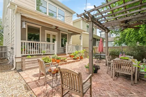 412 W 25th Street Houston TX 77008