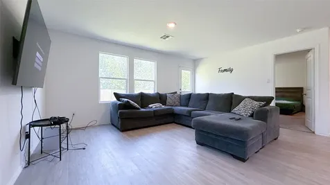 6735 Carlton Crest San Antonio TX 78253