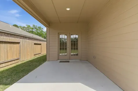 10642 Lost Maples Drive Cleveland TX 77328