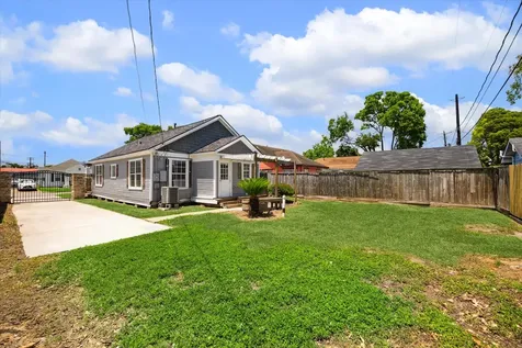 2912 Cetti Street Houston TX 77009