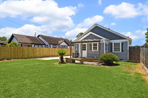 2912 Cetti Street Houston TX 77009