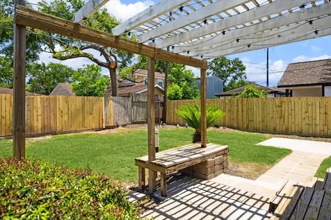 2912 Cetti Street Houston TX 77009