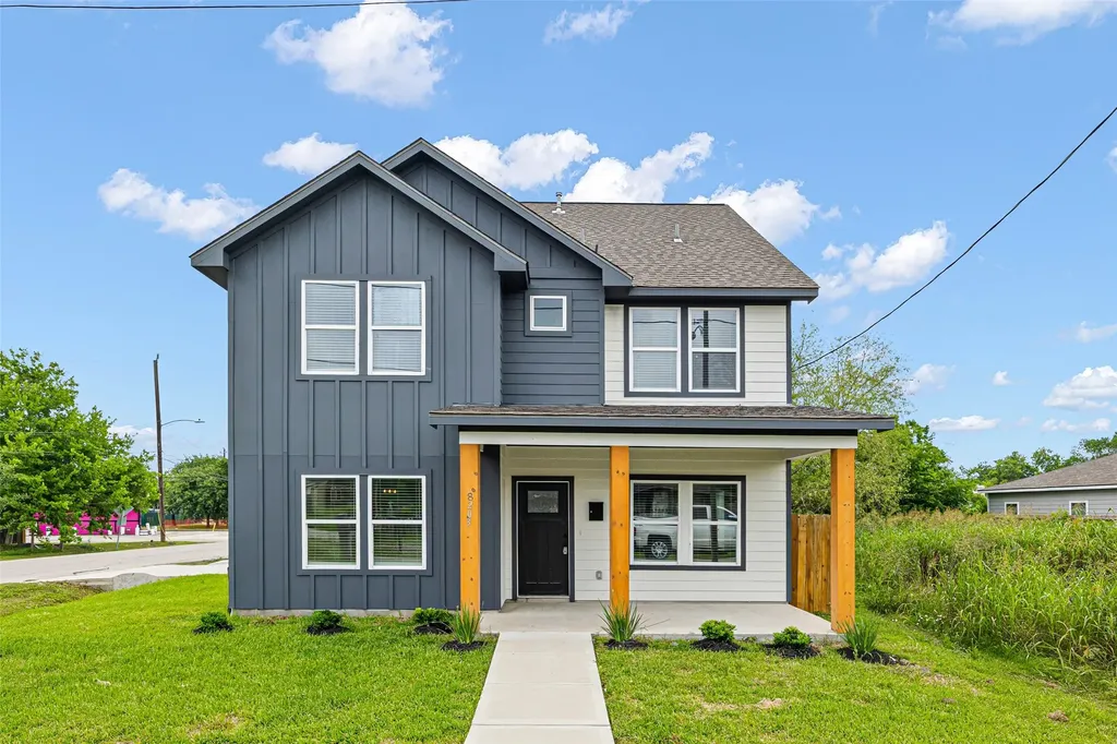 8203 Gladstone Street Houston TX 77051