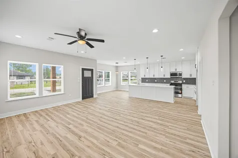 8203 Gladstone Street Houston TX 77051