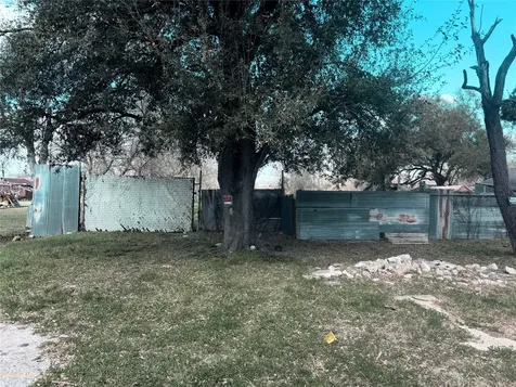 5227 Pine Avenue Pasadena TX 77503